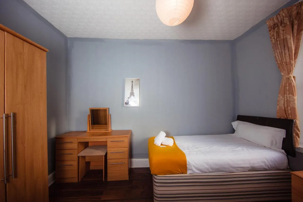 Super Central 4Bedroom Apartment At The Meadows Edinburgh 0*,  United Kingdom