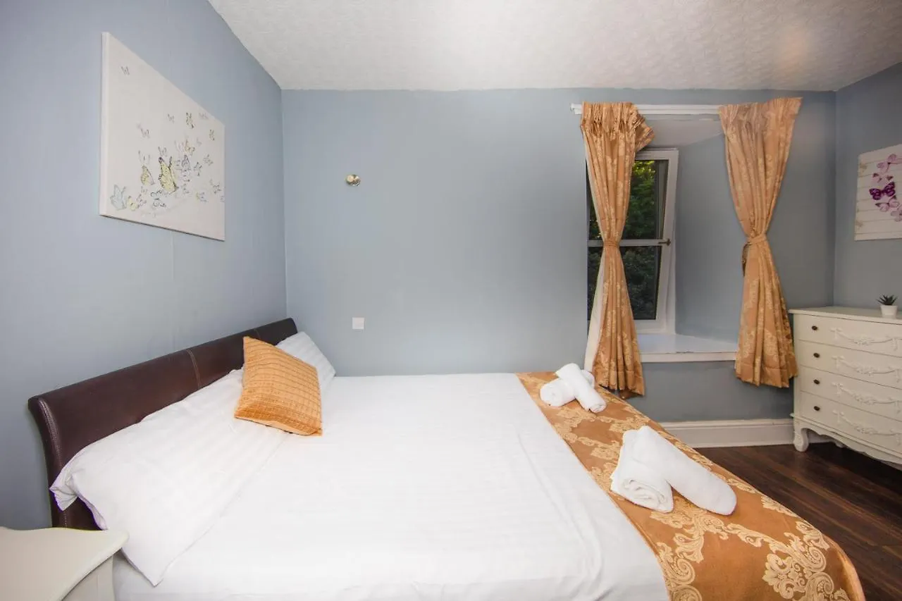 Super Central 4Bedroom Apartment At The Meadows Edynburg
