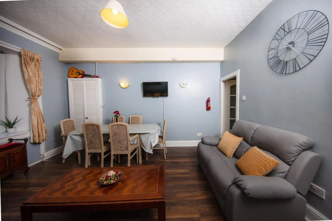 Super Central 4Bedroom Apartment At The Meadows Edynburg