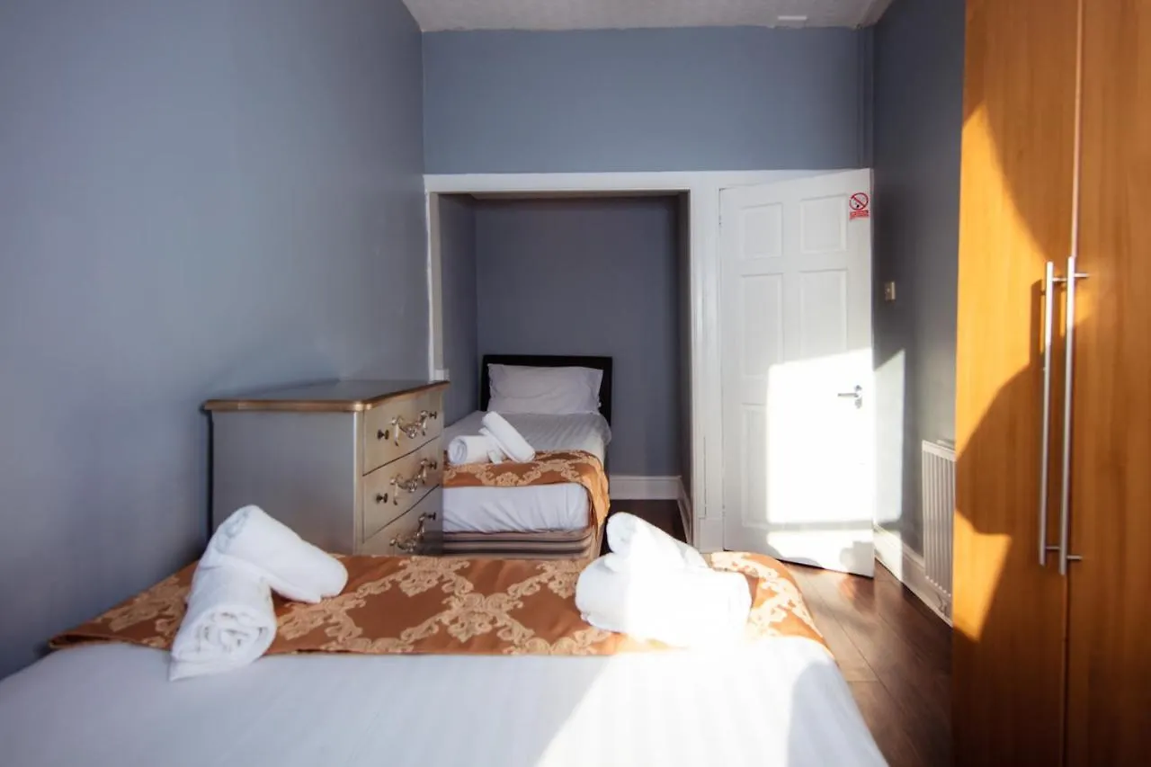 Super Central 4Bedroom Apartment At The Meadows Edynburg
